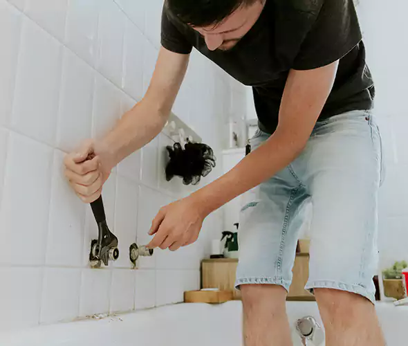 Affordable Bathtub Faucet Replacement in Indianapolis city: Choose Experienced Local Technicians